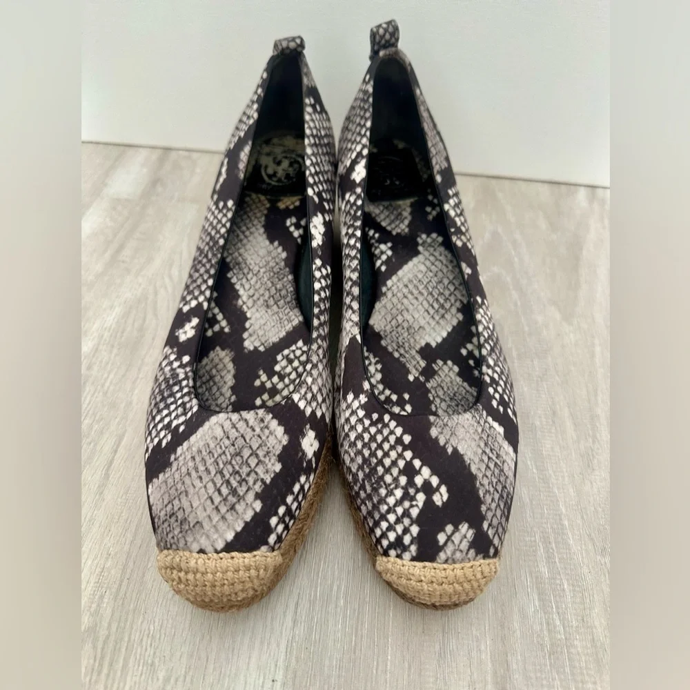 Tory Burch Snake Print Espadrille Wedges Flats Brown Cream Size 8.5 Slip